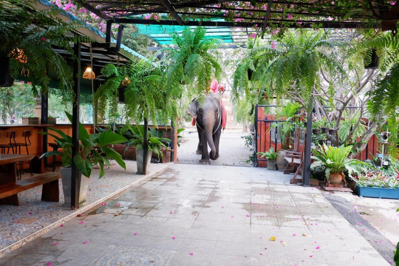 The Park Ayutthaya Resort And Spa Esterno foto